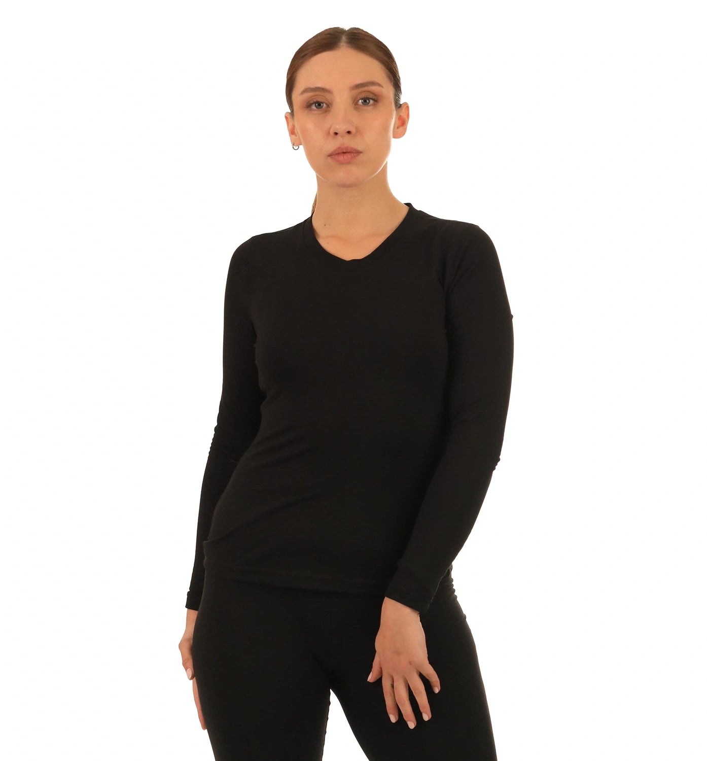 color:black